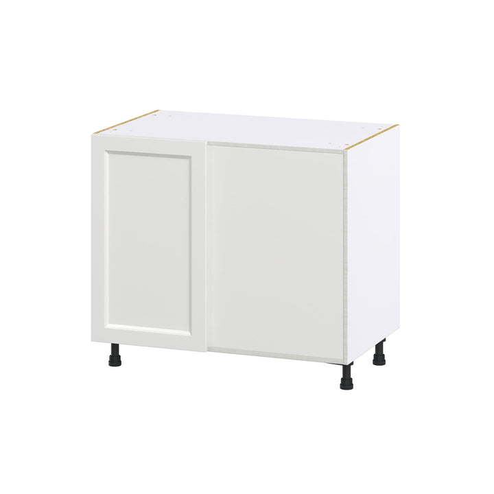 Hugo&Borg Riviera 39-in W x 34.5-in H x 24-in D Bright White Blind Corner Base Fully Assembled Cabinet (Recessed Panel Shaker Style)
