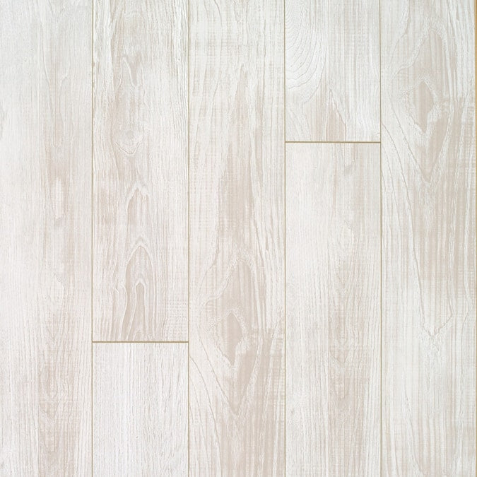 Quick-Step Studio QuickStep Studio + Spill Repel Vailmont Chestnut 12-mm T x 6-in W x 48-in L Waterproof Wood Plank Laminate Flooring (16.12-sq ft / Carton)