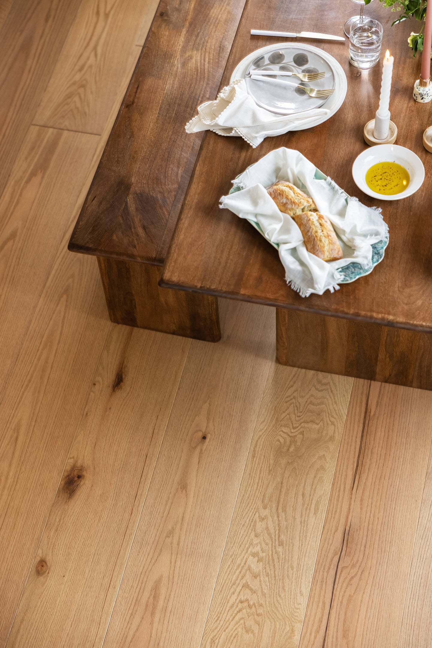Shaw Oak Ridgewood hardwood flooring — detail view