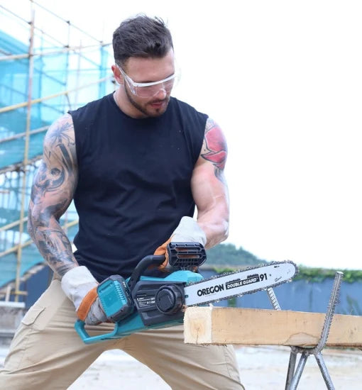 Liangye Electric Wood Cutting Tools 40V Rechargeable Battery Powered Cordless Chainsaw 14 Inch