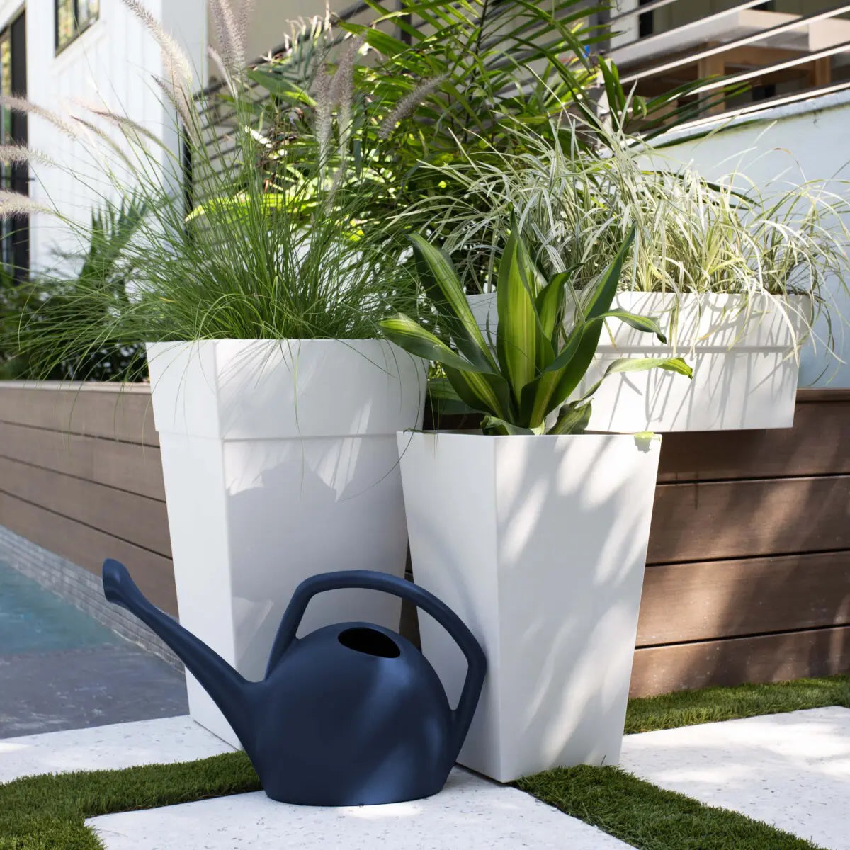 Bloem Green 2 gal Resin Watering Can