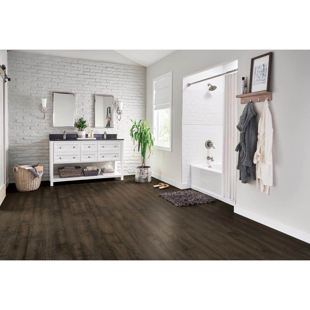 Bruce Hydropel Dark Brown Oak 7/16 in. T x 5 in. W Waterproof Click Lock Engineered Hardwood Flooring (22.6 sq.ft./ctn)
