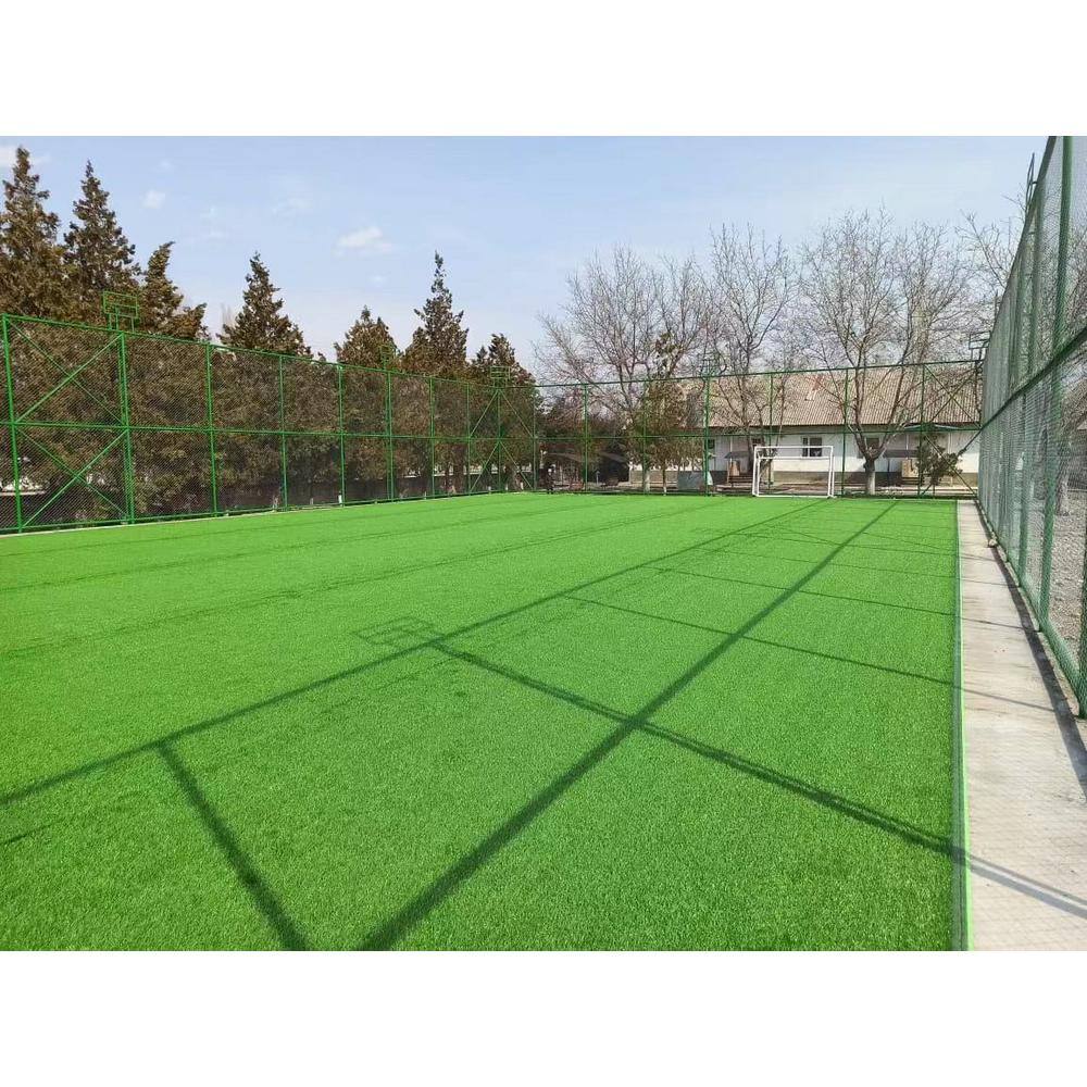 Huluwat 4 ft. x 10 ft. Green Thick Realistic Artificial Grass Rug, 1.38" Pile Height