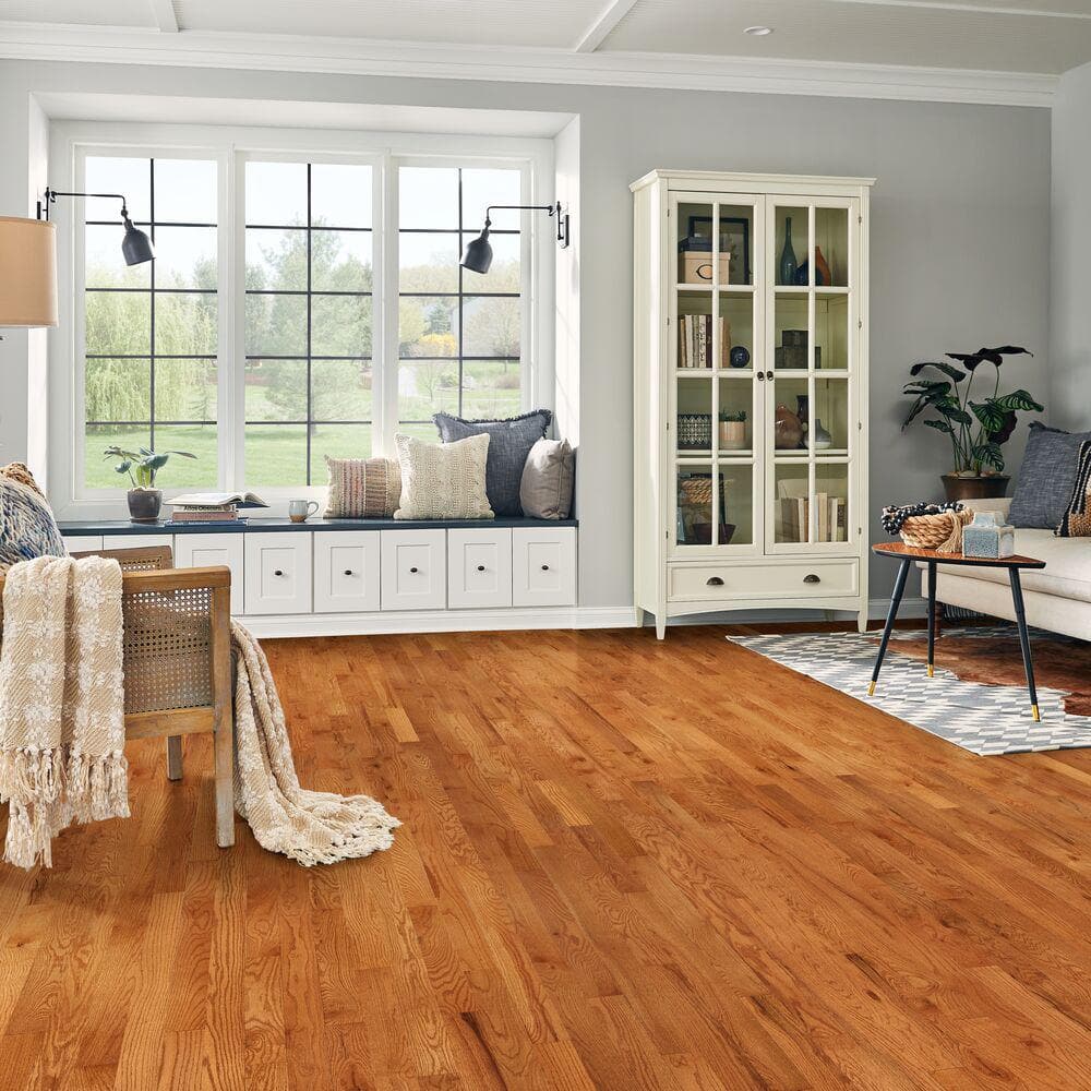 Bruce Plano Gunstock Oak 3/4 in. T x 2-1/4 in. W Smooth Solid Hardwood Flooring (20 sq.ft./ctn)