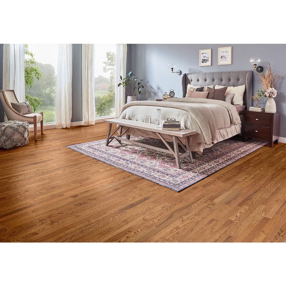 Bruce Plano Low Gloss Gunstock Oak 3/4 in. T x 3-1/4 in. W Smooth Solid Hardwood Flooring (22 sq.ft./ctn)