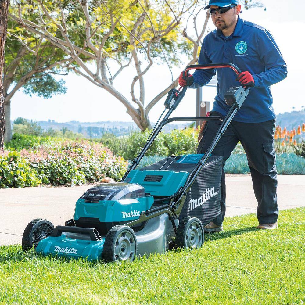 Makita 21 in. 18V X2 (36V) LXT Walk Behind Push Lawn Mower Kit with 4 Batteries (5.0 Ah) with 18V X2 (36V) LXT Blower