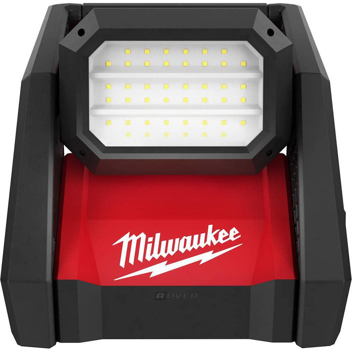Milwaukee M18 GEN-2 18-Volt Cordless 4000-Lumen ROVER LED AC/DC Flood Light with (1) 2Ah Battery, Model 2366-20/48-11-1820