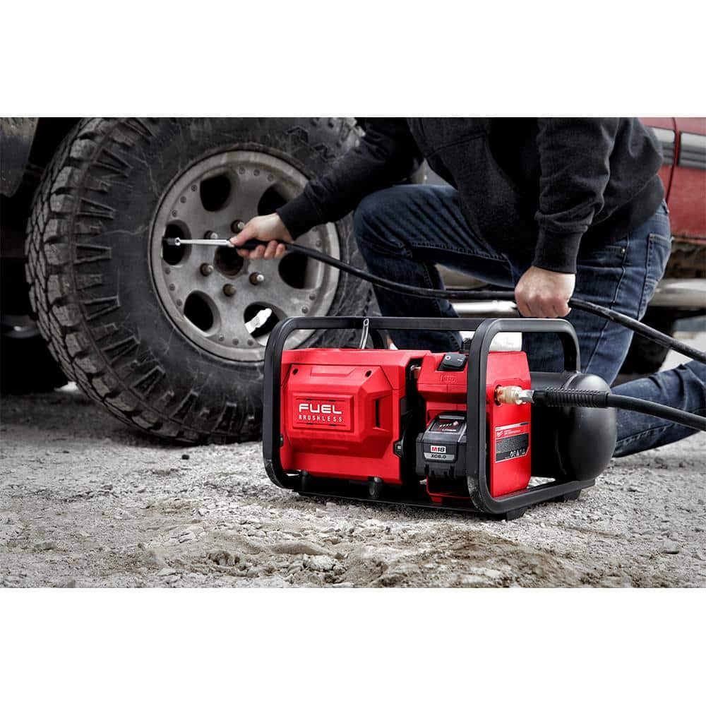 Milwaukee M18 FUEL 18V Lithium‑Ion Cordless 2 Gal. Quiet Air Compressor, Compact Hot‑Dog Tank (Tool‑Only)