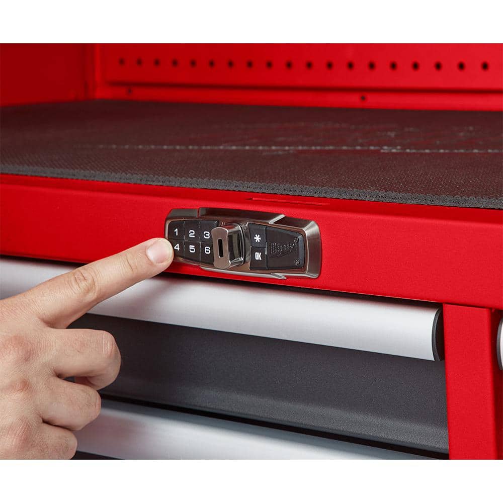 Milwaukee High Capacity 56 in. W x 22.1 in. D 8-Drawer Top Tool Chest
