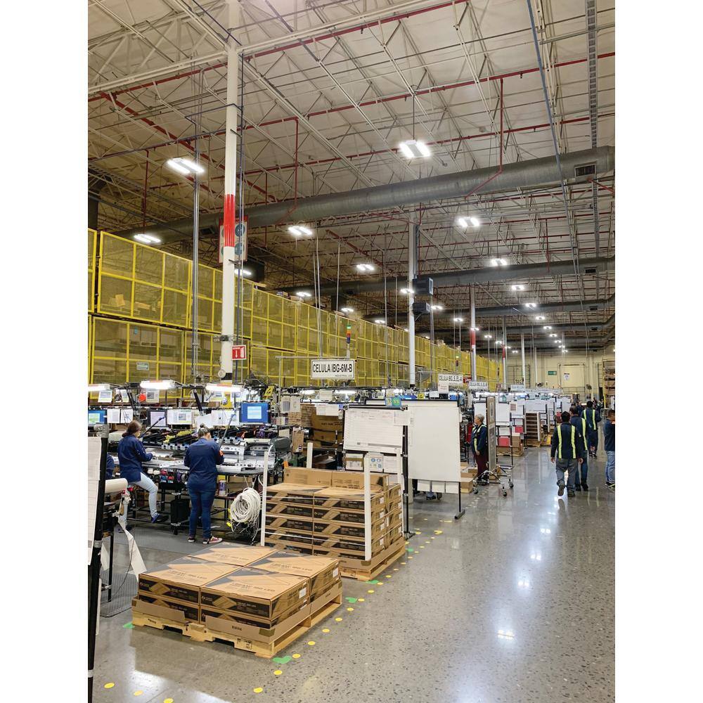 Lithonia Lighting Contractor Select CPHB 1.2 ft. 175-Watt Equivalent Integrated LED Dimmable White High Bay Light, 5000K