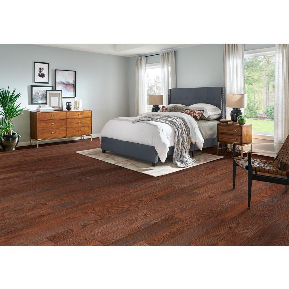 Bruce American Vintage Wildly Cherry Red Oak 3/4 in. T x 5 in. W Wire Brushed Solid Hardwood Flooring (23.5 sq.ft./ctn)