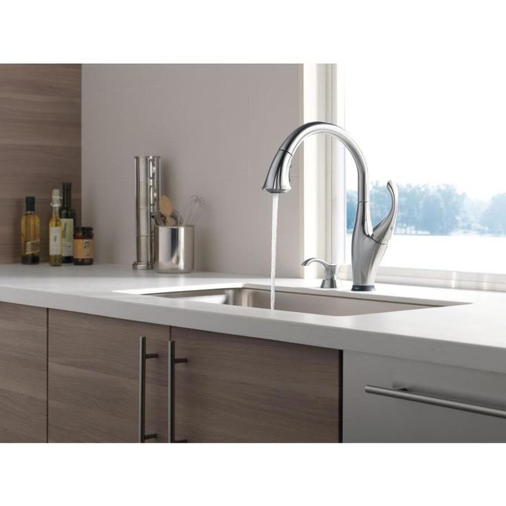 Delta Addison Touch2O Arctic Stainless 1-Handle Deck-Mount Pull-Down Touch Kitchen Faucet (Deck Plate Included)