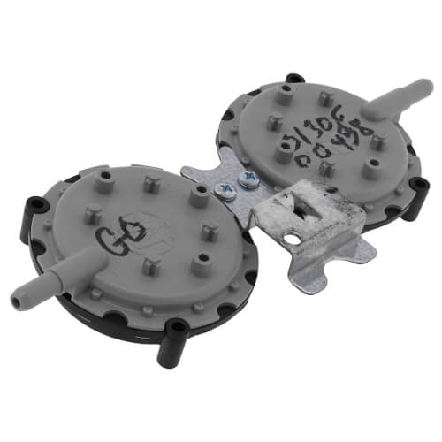 Goodman-Amana 0130F00438S pressure switch - detail view (Product Type: Pressure Switch)