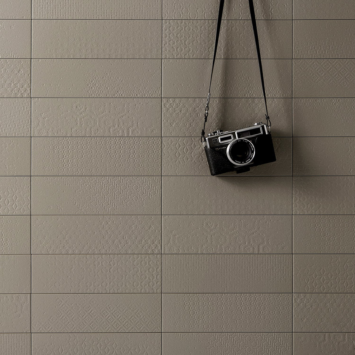 Tessuto Calce 4x12 Porcelain Matte Subway Tile - Gray