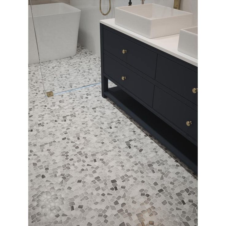 Jeffrey Court Bailey Grey Pebble 12 in. x 12 in. x 10 mm Honed Natural Stone Mosaic Wall/Floor Tile
