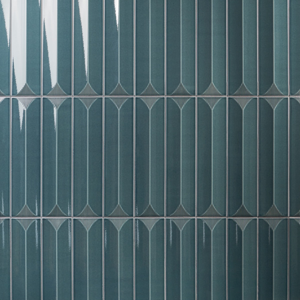 Colorplay Inflex Emerald Green 4.5x18 3D Glossy Crackled Ceramic Tile