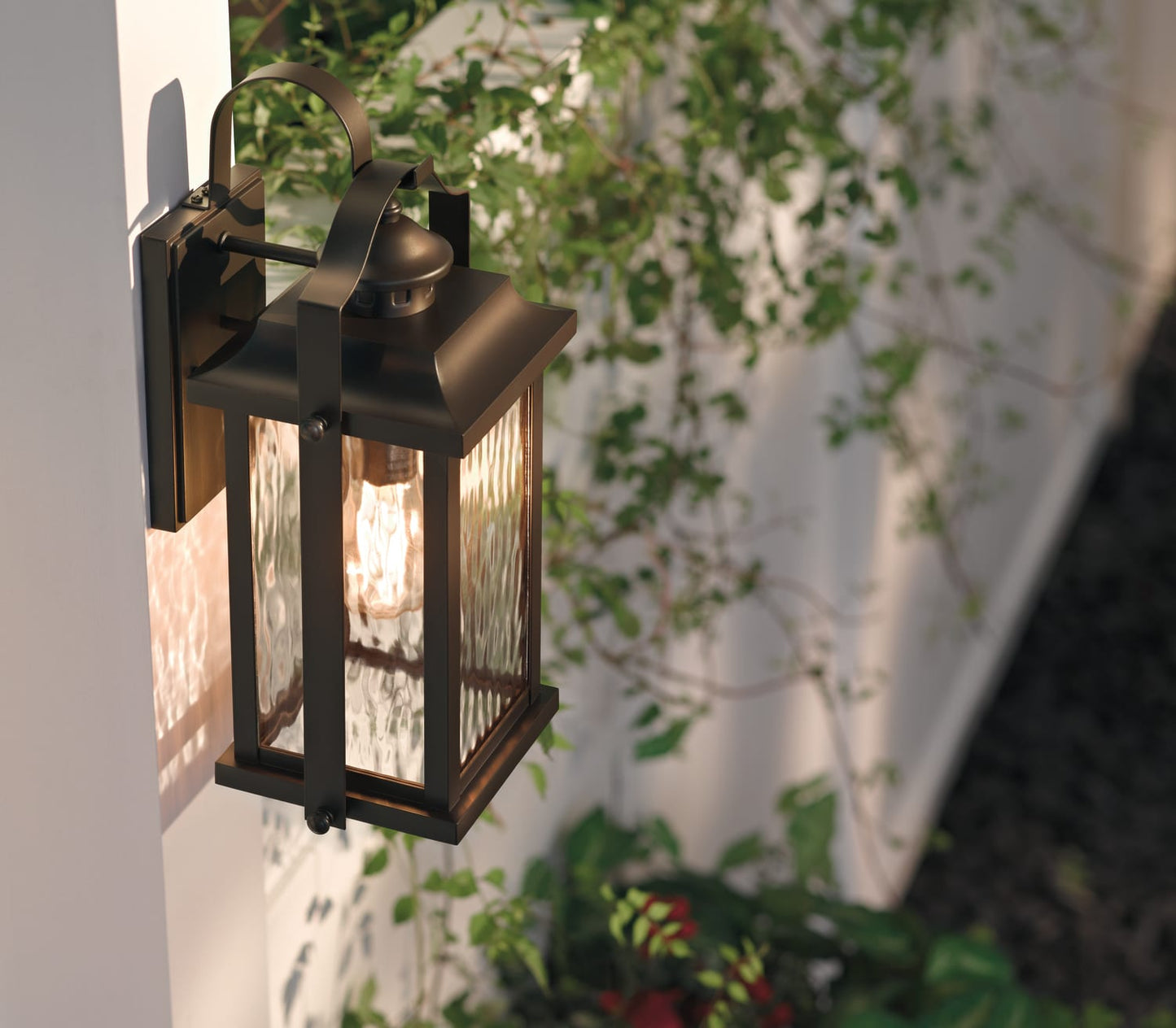 Kichler Linford 17.25-in H Olde Bronze Outdoor Wall Lantern, Medium Base (E-26)