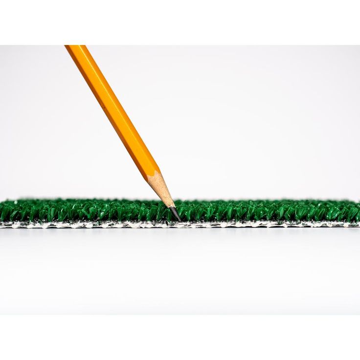 TrafficMaster Vantage 6 ft. x 100 ft. Ivy Green Artificial Grass Carpet