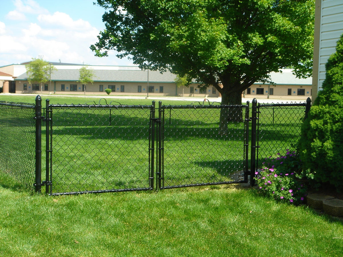 4-ft H x 10-ft W Vinyl Coated Vinyl-coated Steel Drive-thru Chain Link Fence Gate with Mesh Size 2-in