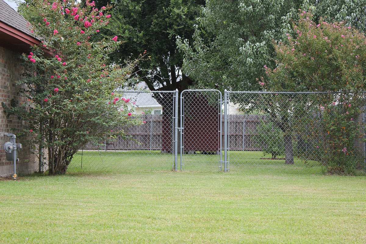 6-ft H x 3-1/2-ft W Galvanized Steel Walk-thru Chain Link Fence Gate with Mesh Size 2.375-in
