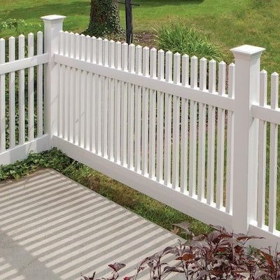 Freedom Ready-to-Assemble Coventry Straight 4-ft H x 6-ft W White Vinyl Fence Panel