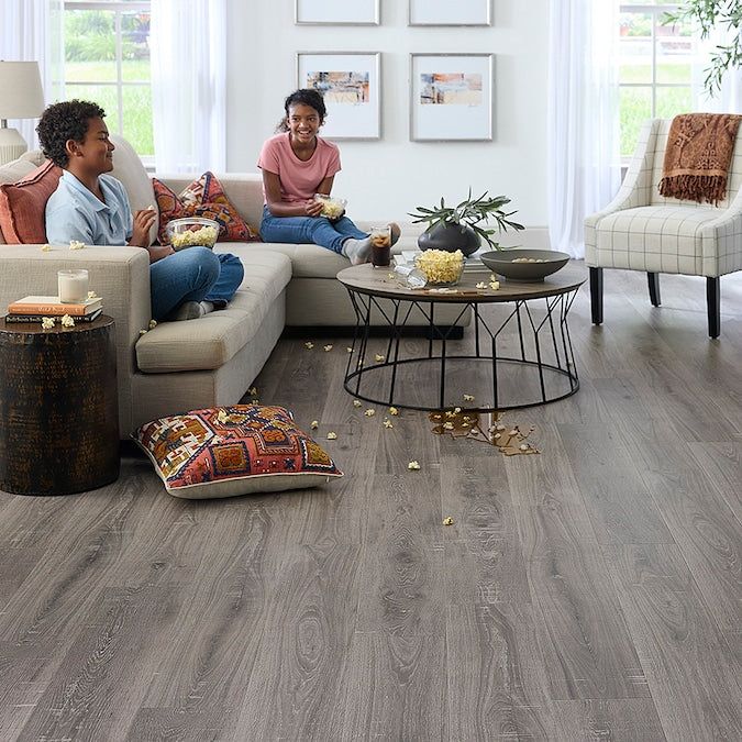 STAINMASTER PetProtect Hanford Oak 12-mm T x 7-1/2-in W x 47-1/4-in L Waterproof Wood Plank Laminate Flooring (22.09-sq ft / Carton)