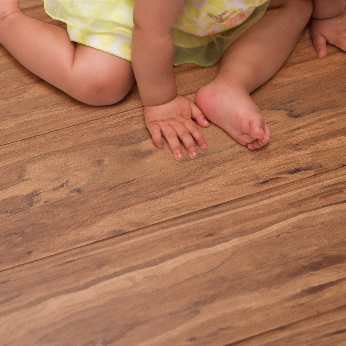 Cali Bamboo Fossilized 5-in Mocha Eucalyptus Smooth/Traditional Solid Hardwood Flooring (27.3-sq ft)
