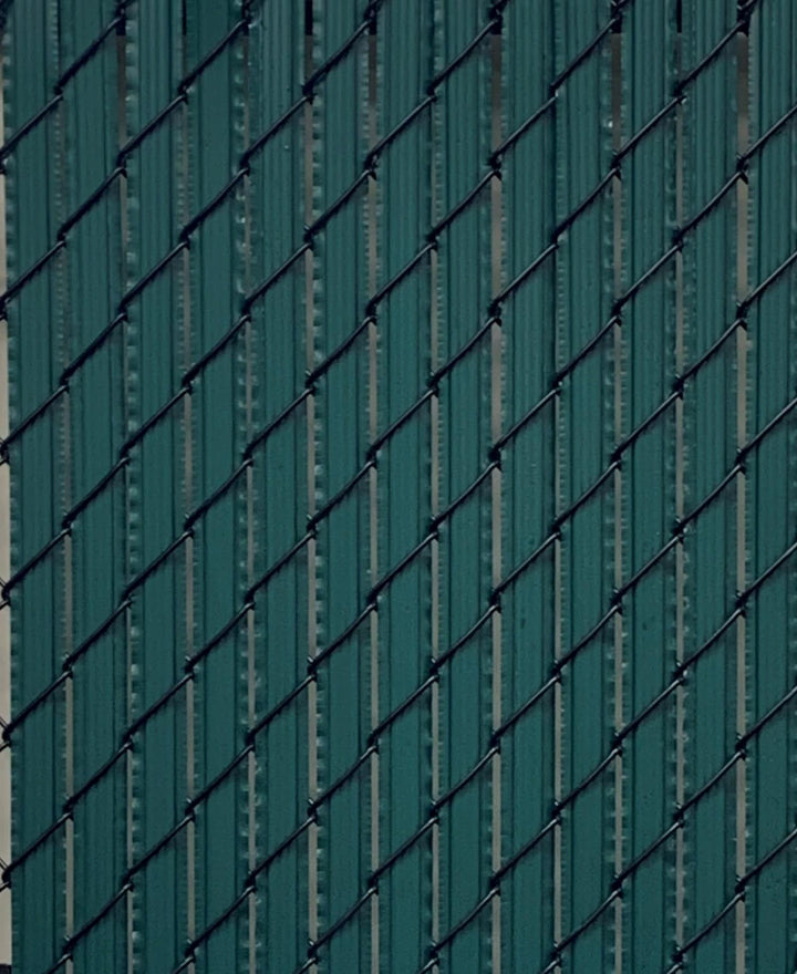 Pexco 6-ft H x 1-3/8-in W Green Hdpe Chain Link Fence Slat