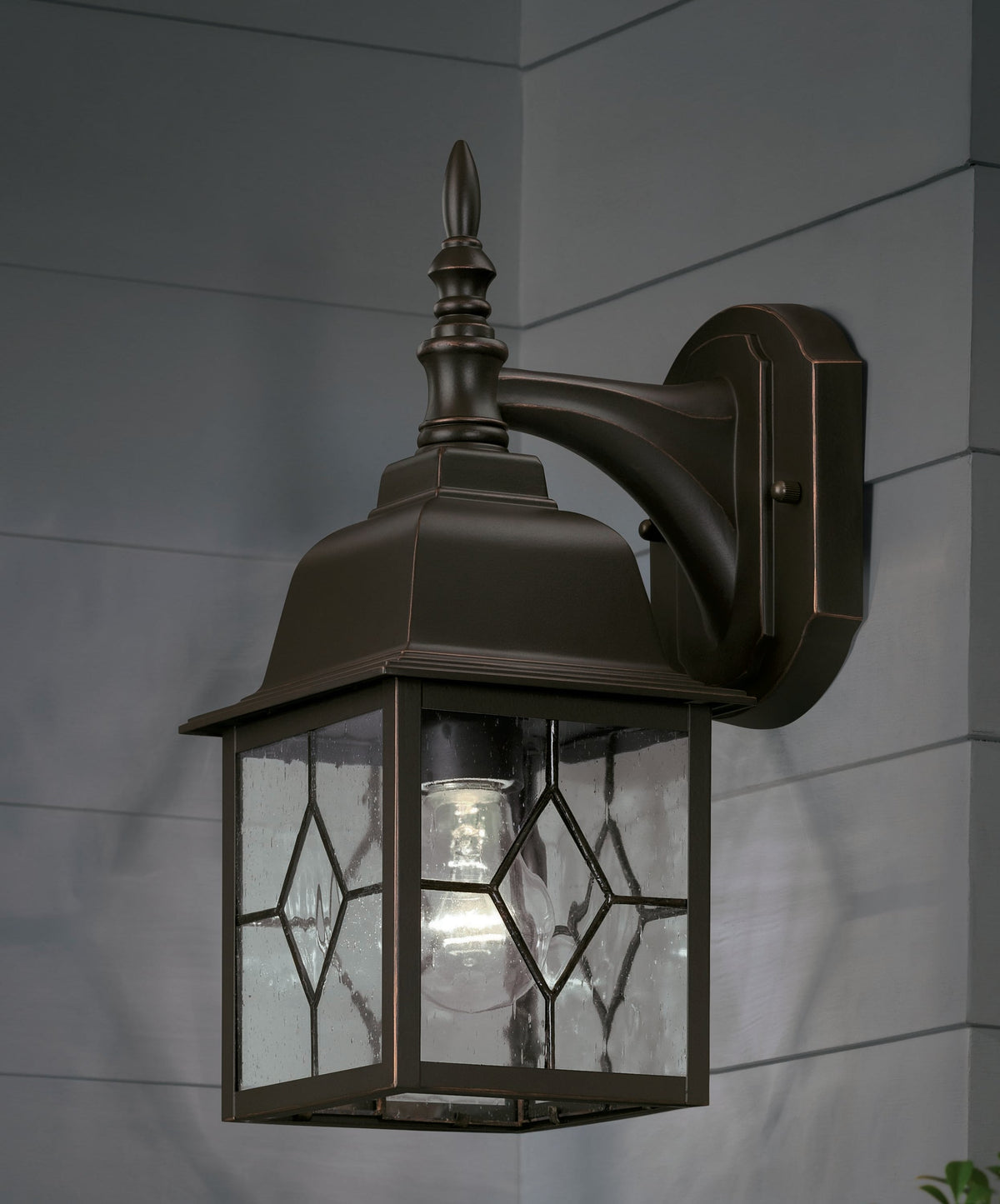 Portfolio Litshire 13.5-in H Oil-Rubbed Bronze Outdoor Wall Lantern, Medium Base (E26)