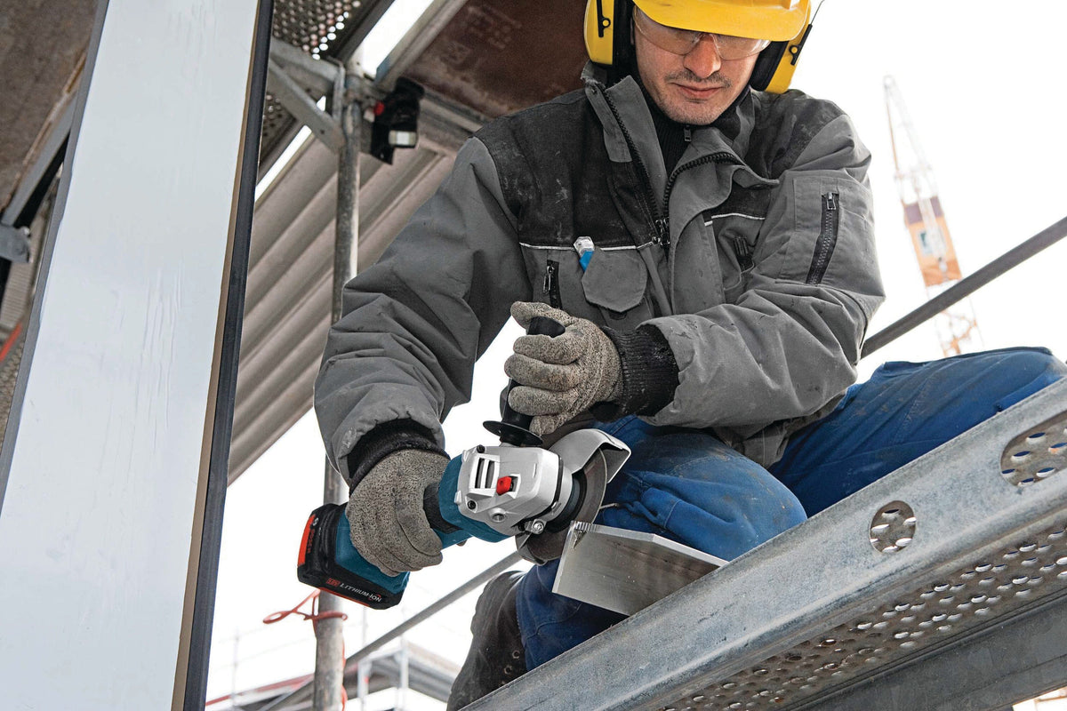 Bosch GWS18V-45 4.5-in 18-Volt Sliding Switch Cordless Angle Grinder (Tool Only)
