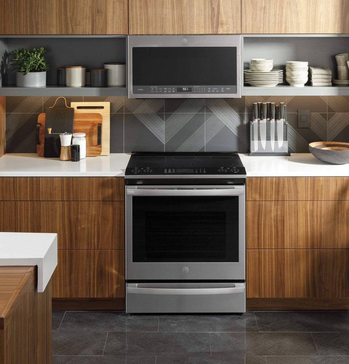GE Profile 5.3 cu. ft. Electric Range with Steam-Cleaning Convection Oven and Air Fry in Stainless Steel