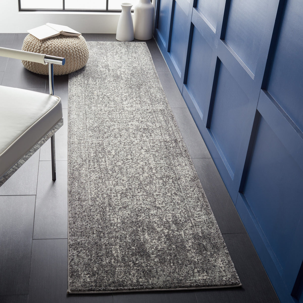 Safavieh Evoke Isla 2 x 5 Gray/Ivory Indoor Distressed/Overdyed Vintage Runner