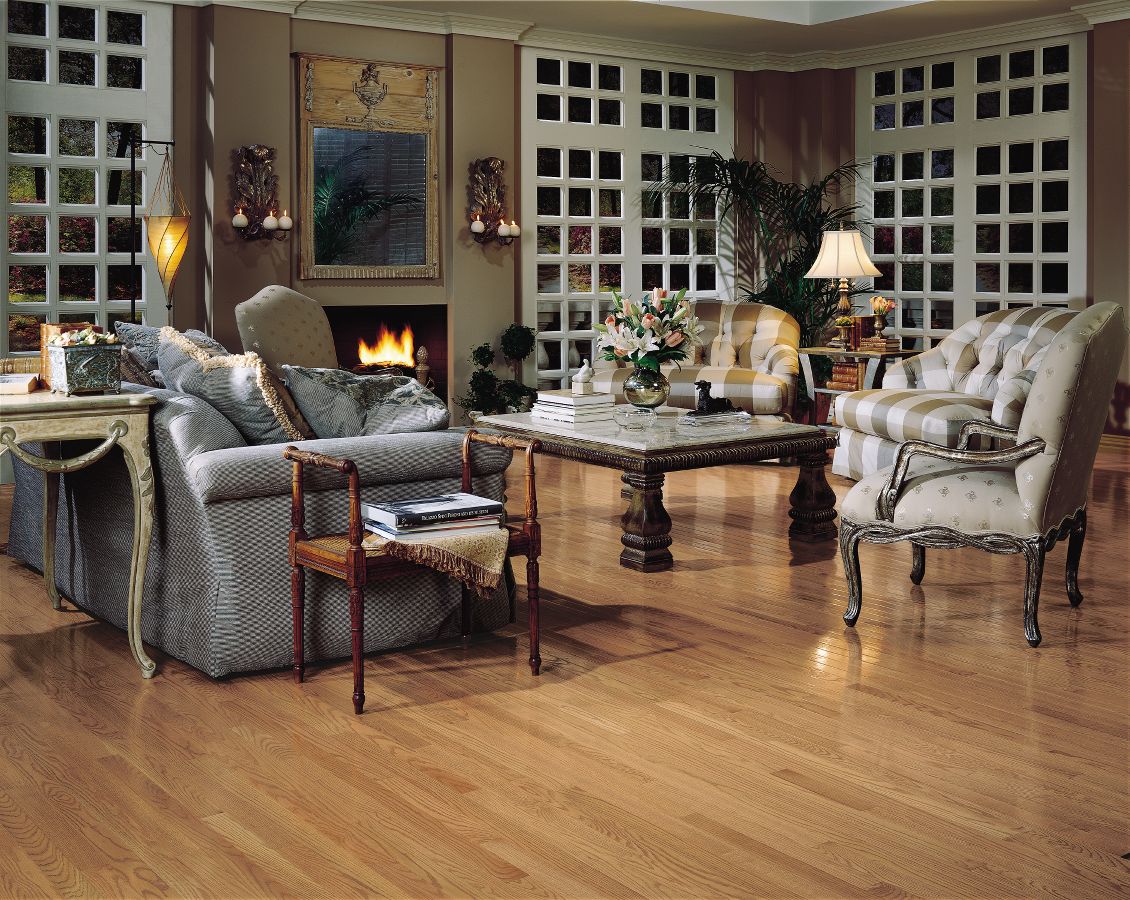 Bruce Natural Choice Natural Oak 2-1/4-in W x 5/16-in T x 84-in Smooth/Traditional Solid Hardwood Flooring (40-sq ft / Carton)