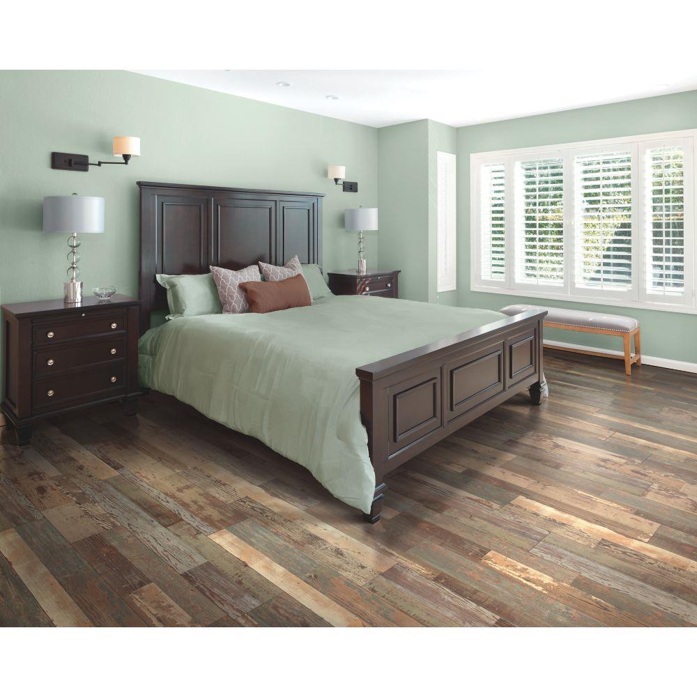 QuickStep Studio + Spill Repel Preserve Pine 7.48-in W x 3.93-ft L Embossed Wood Plank Laminate Flooring