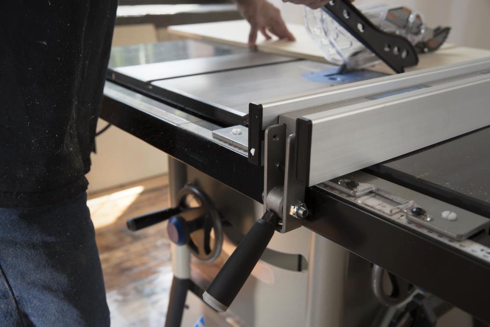 DELTA 10-in Carbide-Tipped Blade 13-Amp Table Saw with Rolling Stand, 30-in Rip Capacity