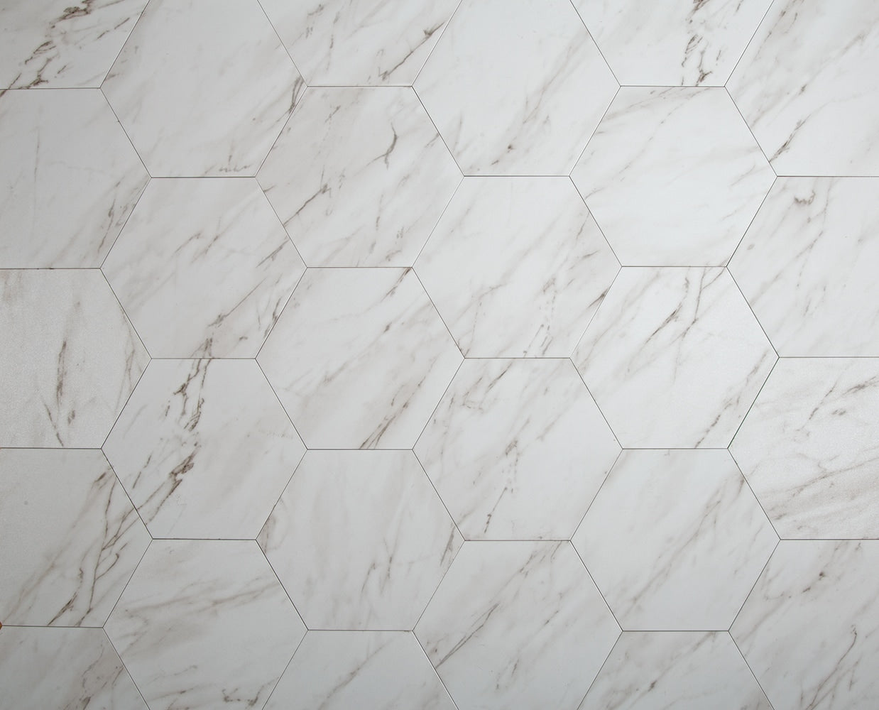 Style Selections Grecian Marble 7-3/4-in x 9-in Groutable Water Resistant Peel and Stick Vinyl Tile Flooring (0.3699-sq ft)