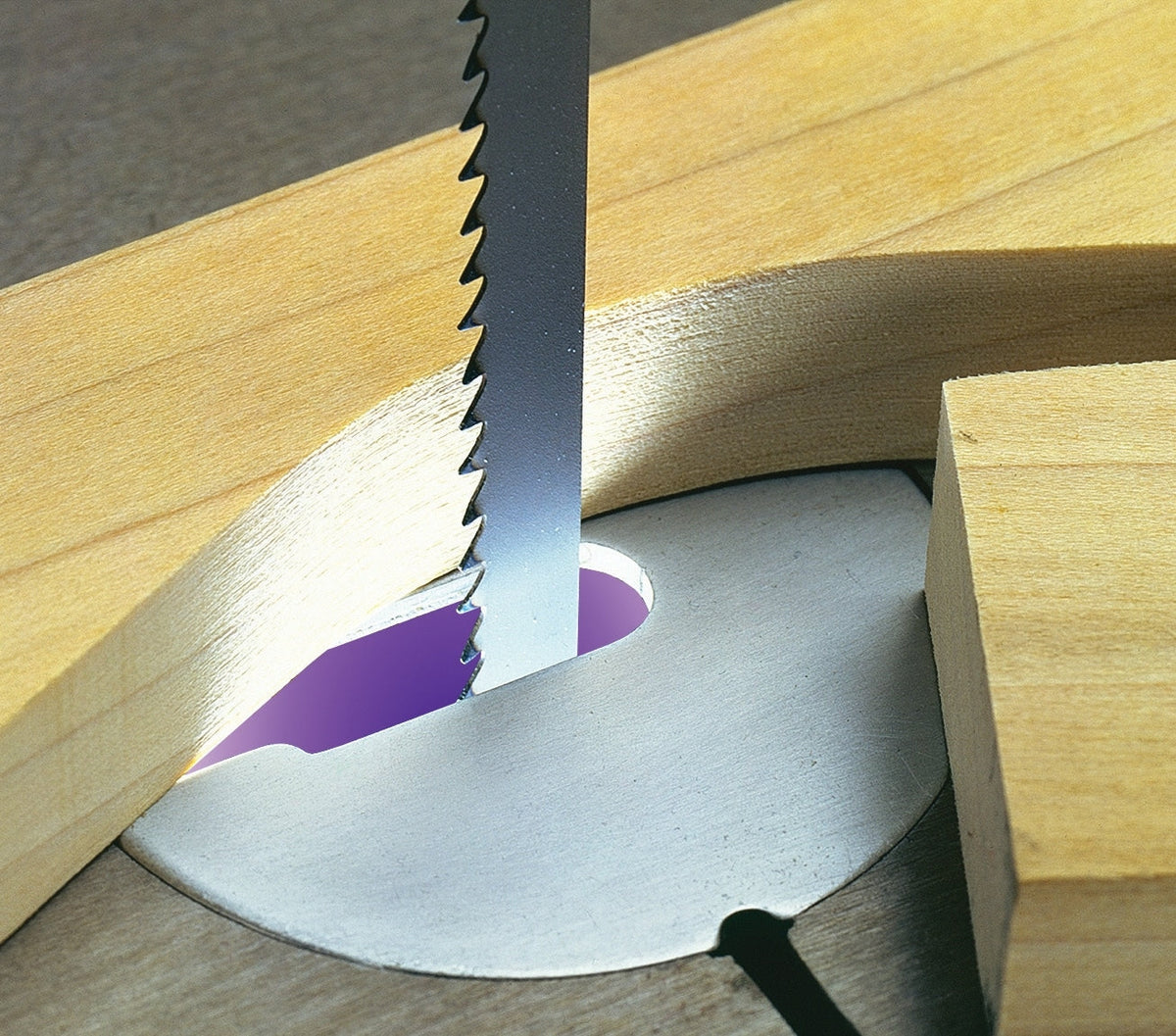 Bosch 59-1/2-in L x 3/8-in W x 6-TPI Carbon 9-in Stationary Band Saw Blade