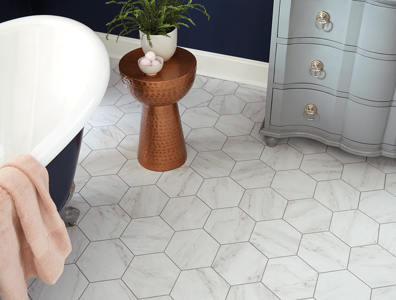Style Selections Grecian Marble 7-3/4-in x 9-in Groutable Water Resistant Peel and Stick Vinyl Tile Flooring (0.3699-sq ft)