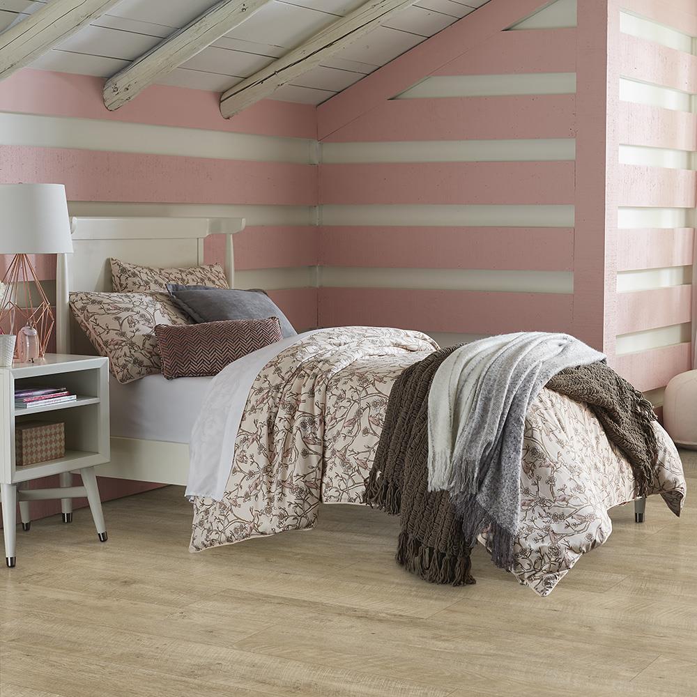 Mohawk North Sound 7-3/4-in W x 48-in L x 4.5-mm Waterproof Interlocking Luxury Vinyl Plank Flooring, 20-mil Wear Layer (18.22-sq ft/Carton)