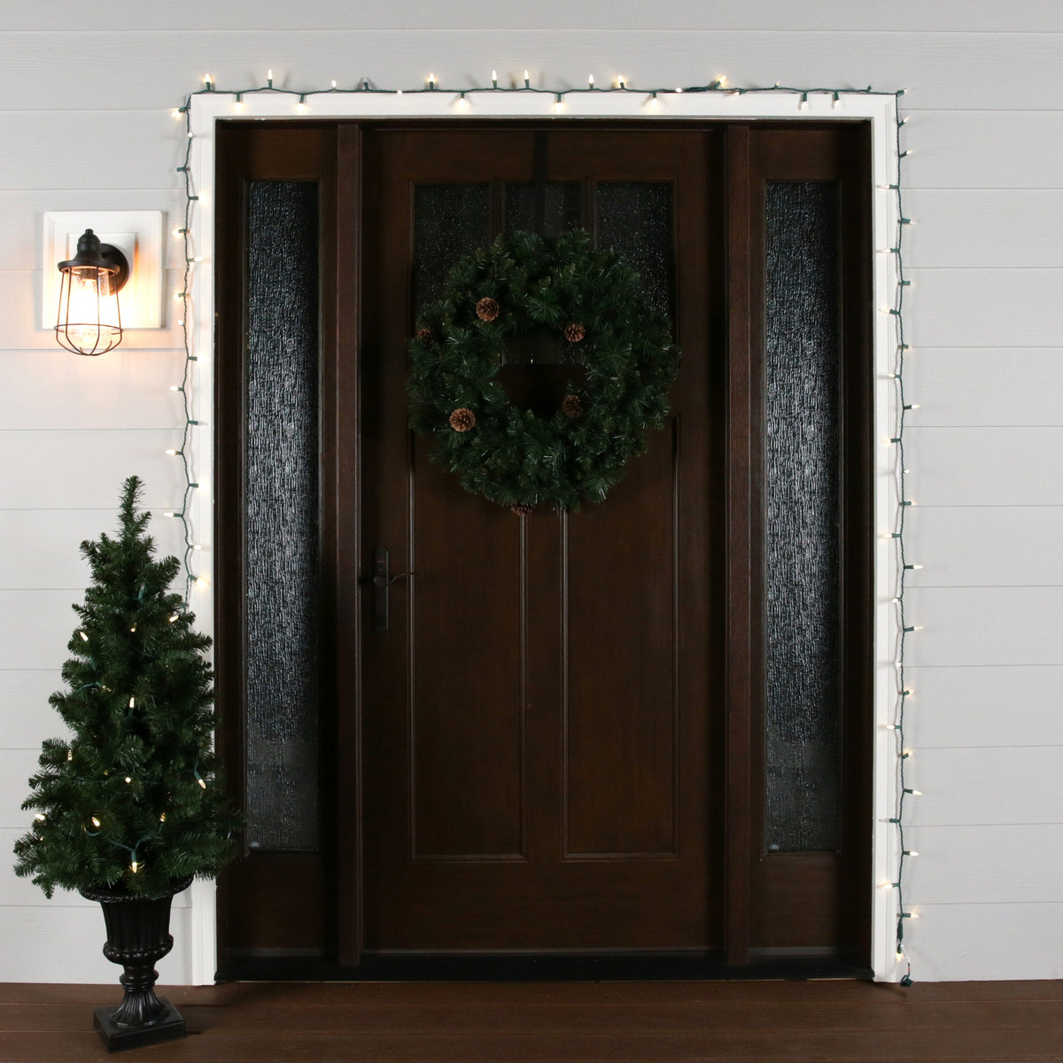 GE StayBright 100-Count 24.7-ft Sparkling Warm White LED Plug-In Christmas String Lights