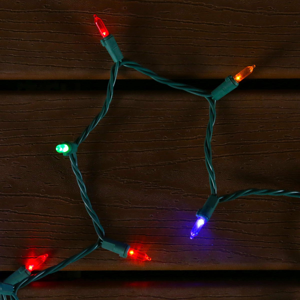GE StayBright 100-Count 24.7-ft Multicolor LED Plug-In Christmas String Lights