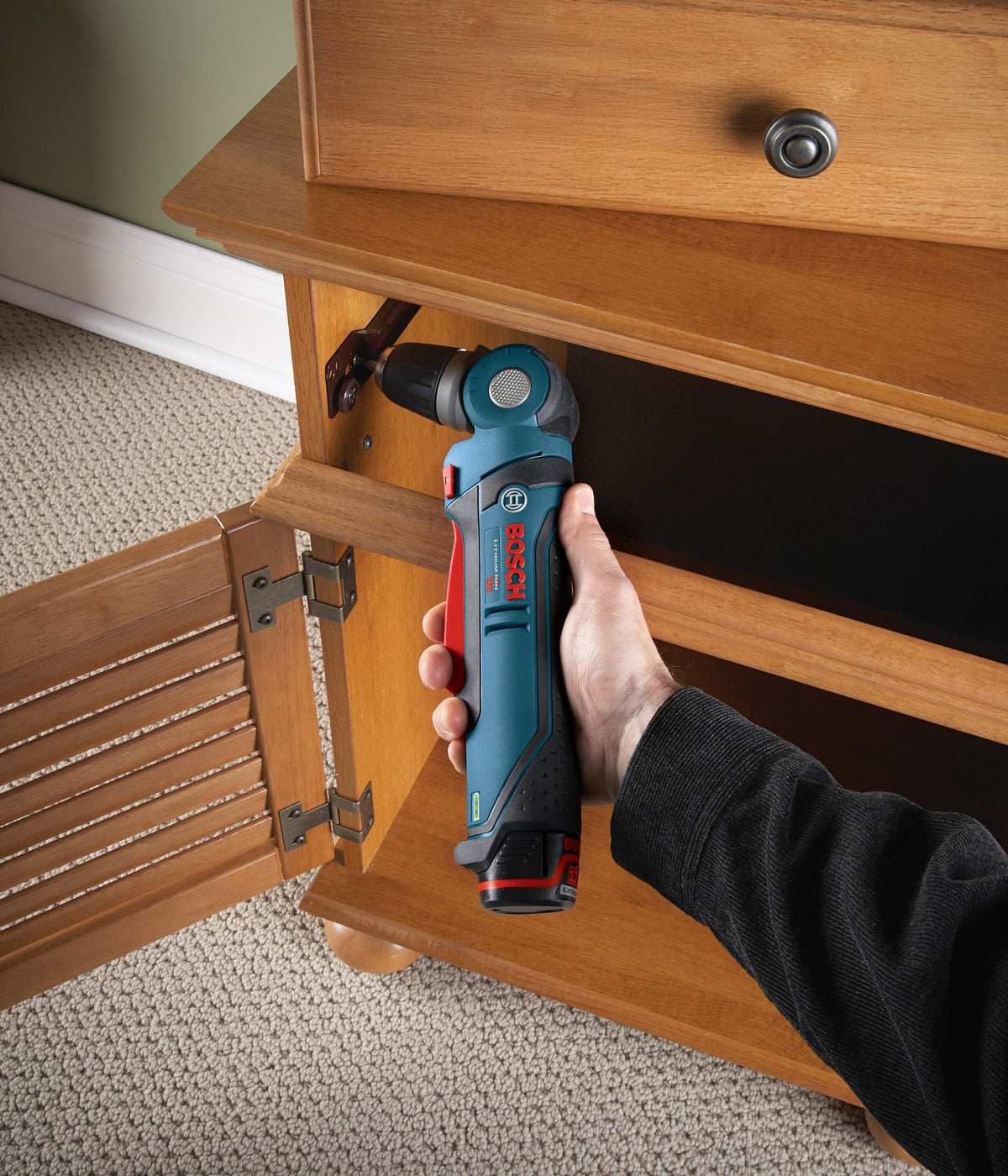 Bosch 12V Max 3/8-in Pivoting-Head Cordless Drill/Driver Kit with Charger and 1 Battery
