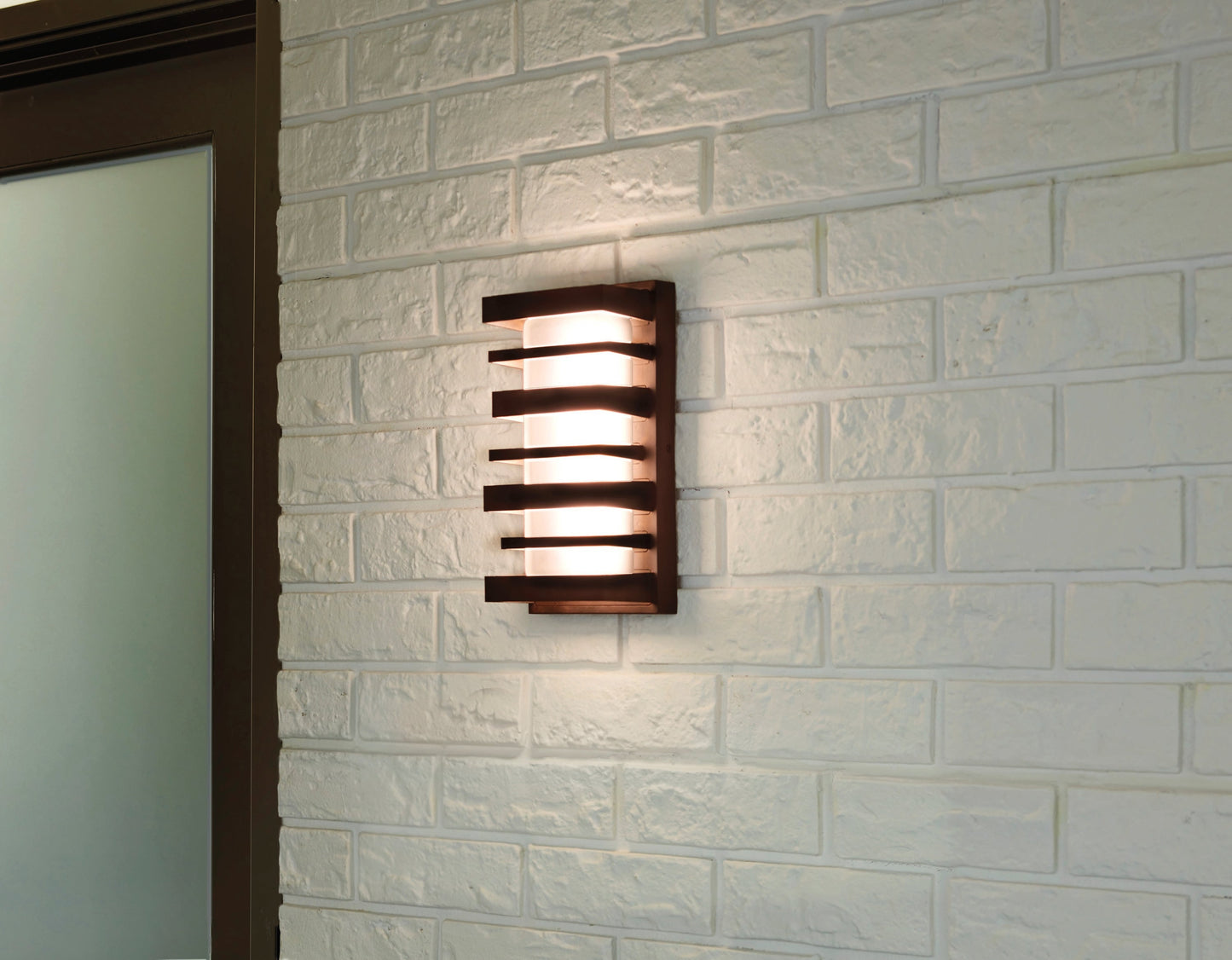 Portfolio Glen Hallow 11-in H Rust Integrated LED Outdoor Wall Light, Hardwired, Wet Rated