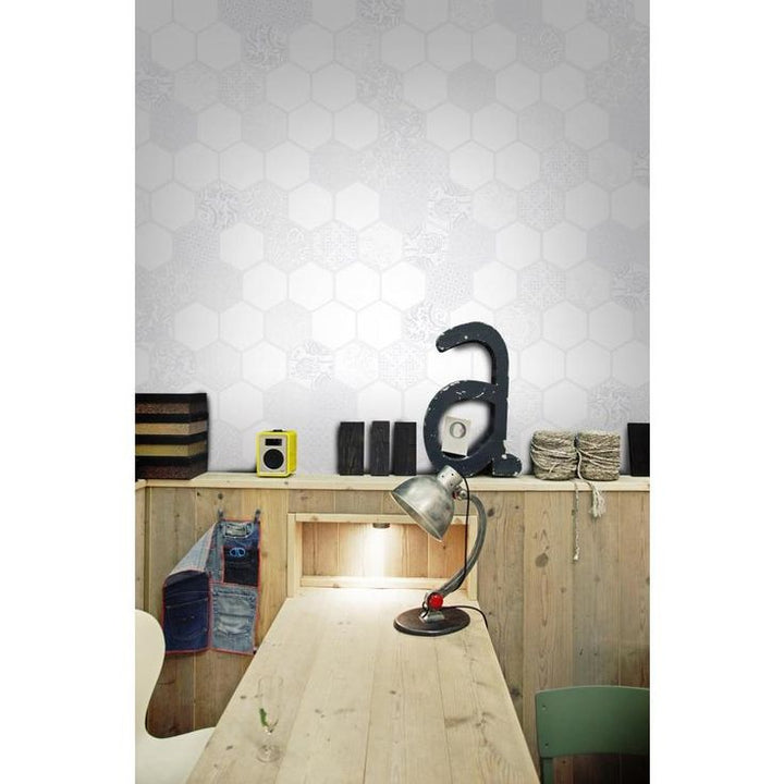Emser VIRTUE 9-Pack White 18-in x 18-in Glazed Porcelain Patterned Floor and Wall Tile
