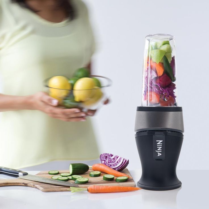 Fit 16 oz. Black Single Speed Single Serve Personal Blender