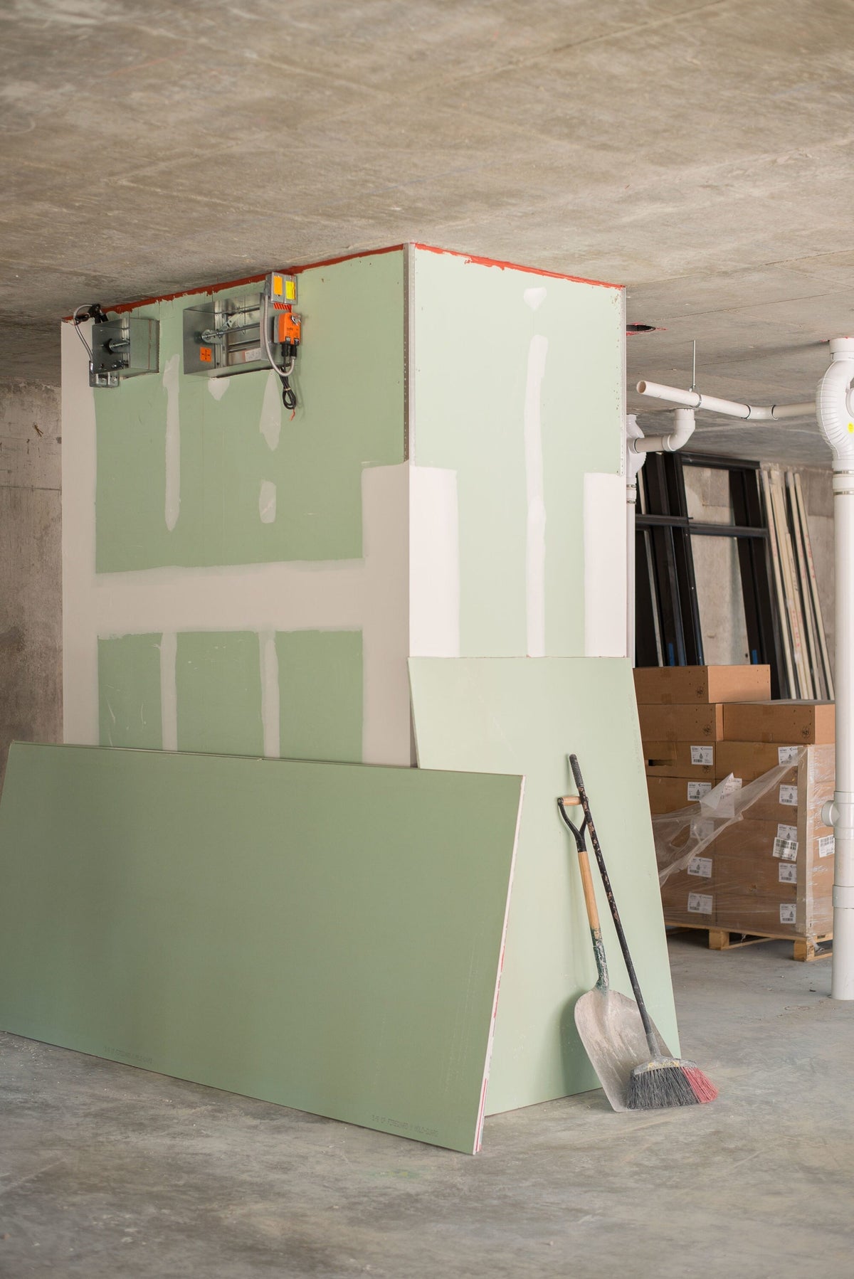 ToughRock 1/2-in x 4-ft x 8-ft Mold-Guard Mold Resistant Moisture Resistant Regular Drywall Panel