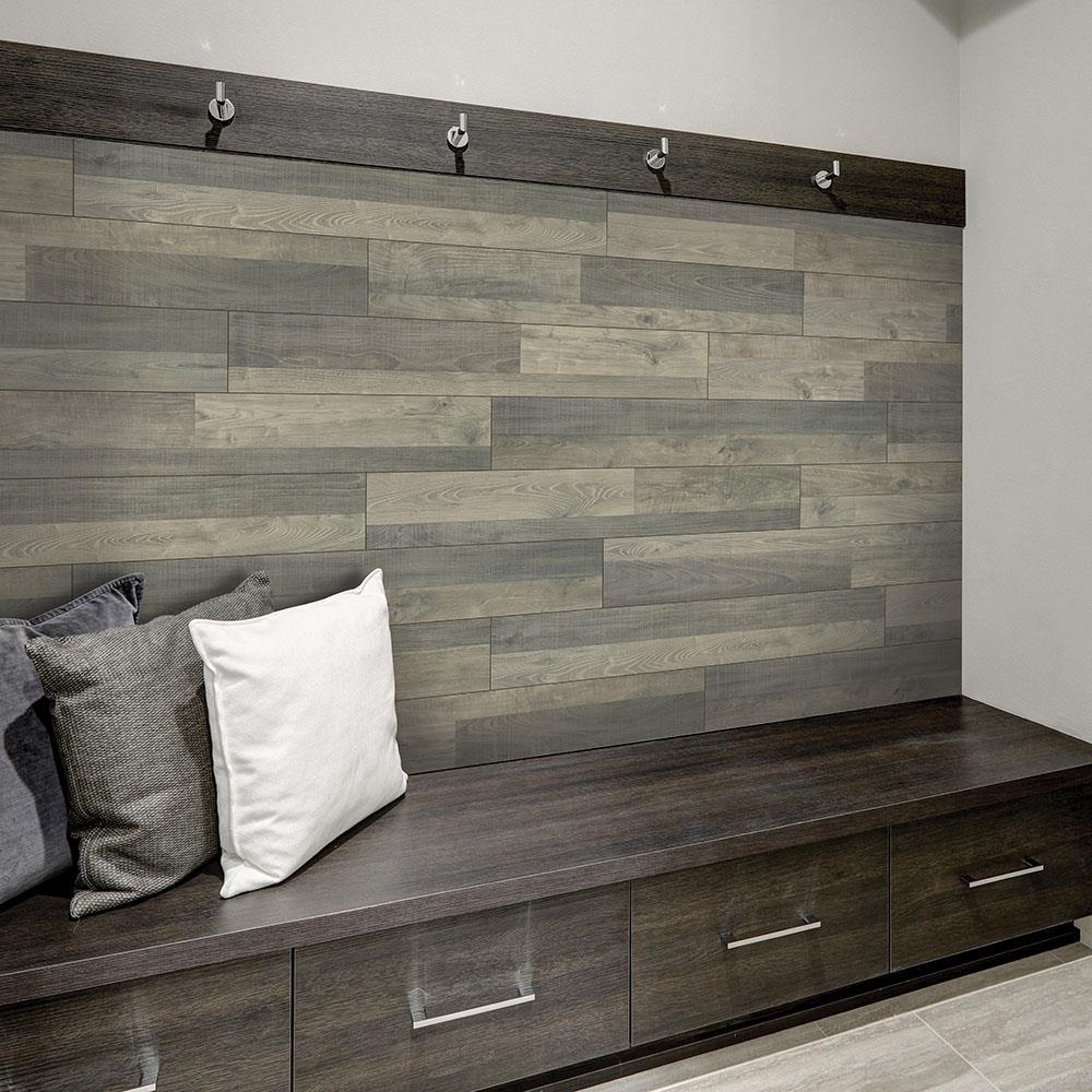 QuickStep Studio + Spill Repel Flatiron Oak 7.48-in W x 3.93-ft L Embossed Wood Plank Laminate Flooring