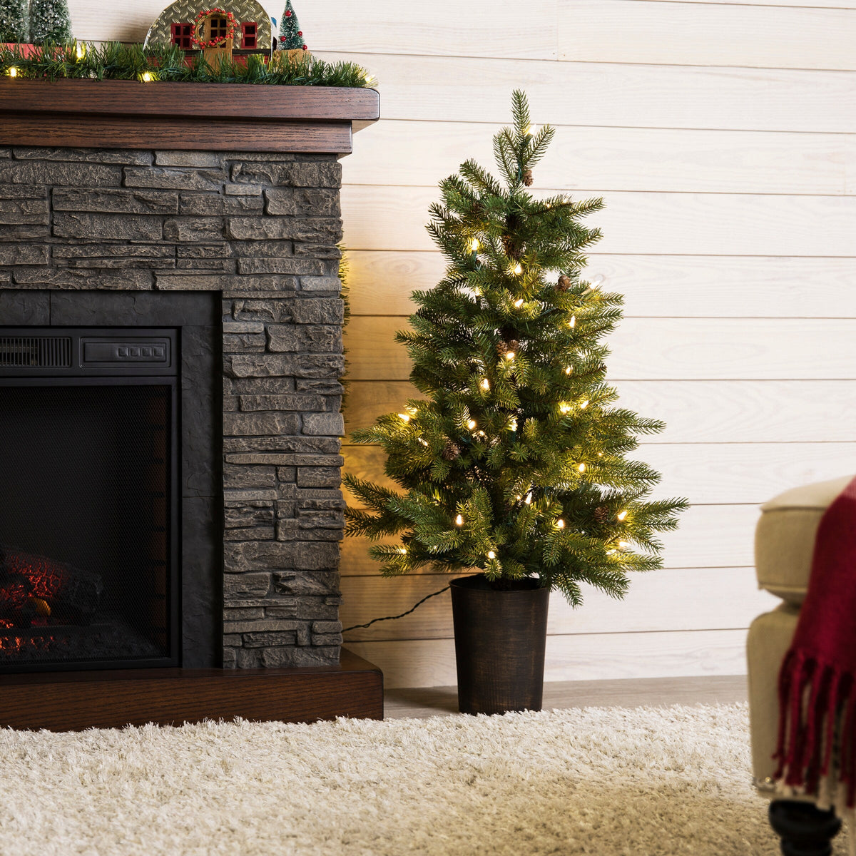 GE 3.5-ft Oakmont Spruce Pre-Lit Slim Artificial Christmas Tree with 50 Multi-Function Color-Changing LED Lights