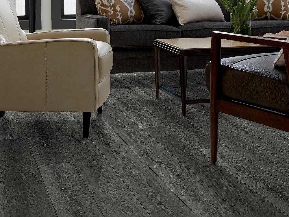 Shaw Prismatic Plus Fossil Oak 7-in Wide x 5-1/2-mm Thick Waterproof Luxury Vinyl Plank Flooring (18.91-sq ft)