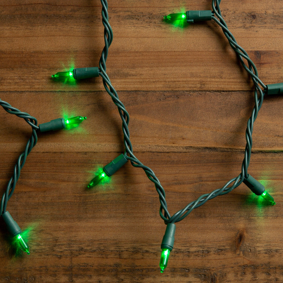 GE StayBright 100-Count 24.7-ft Green LED Plug-In Christmas String Lights